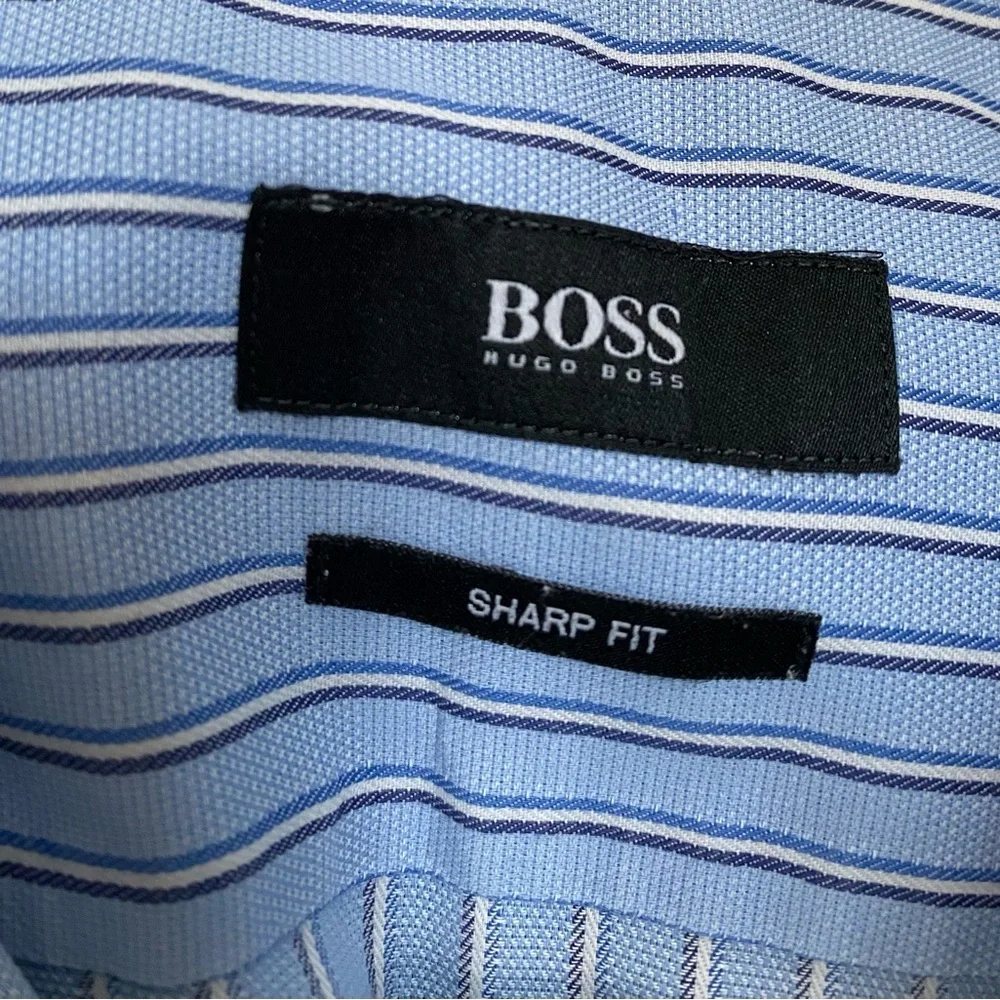 Boss Hugo Boss Sharp Fit Dress Shirt Light Blue Pinstripe Men’s Size 16.5